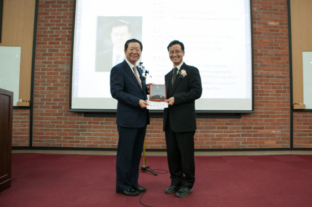Professor AHN Kwangseog